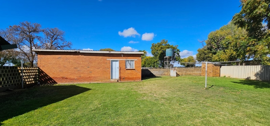 To Let commercial Property for Rent in Bloemfontein Rural Free State
